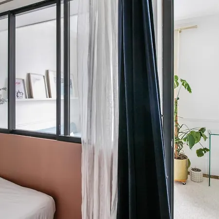 Superb 1br A Few Steps Away From Canal Saint Martin - - Welkeys Апартаменты Париж