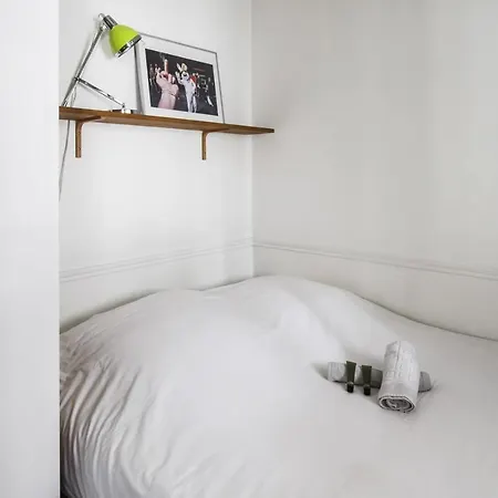 Superb 1br A Few Steps Away From Canal Saint Martin - - Welkeys Апартаменты Париж